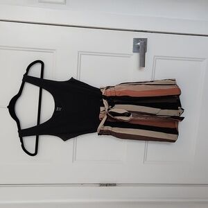 Womens jumper shorts, size large